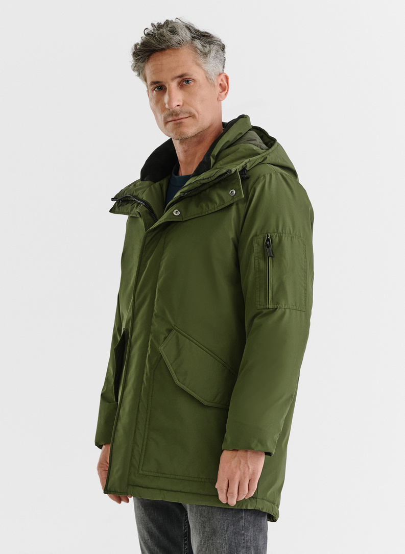 Žieminė žalios spalvos striukė su gobtuvu