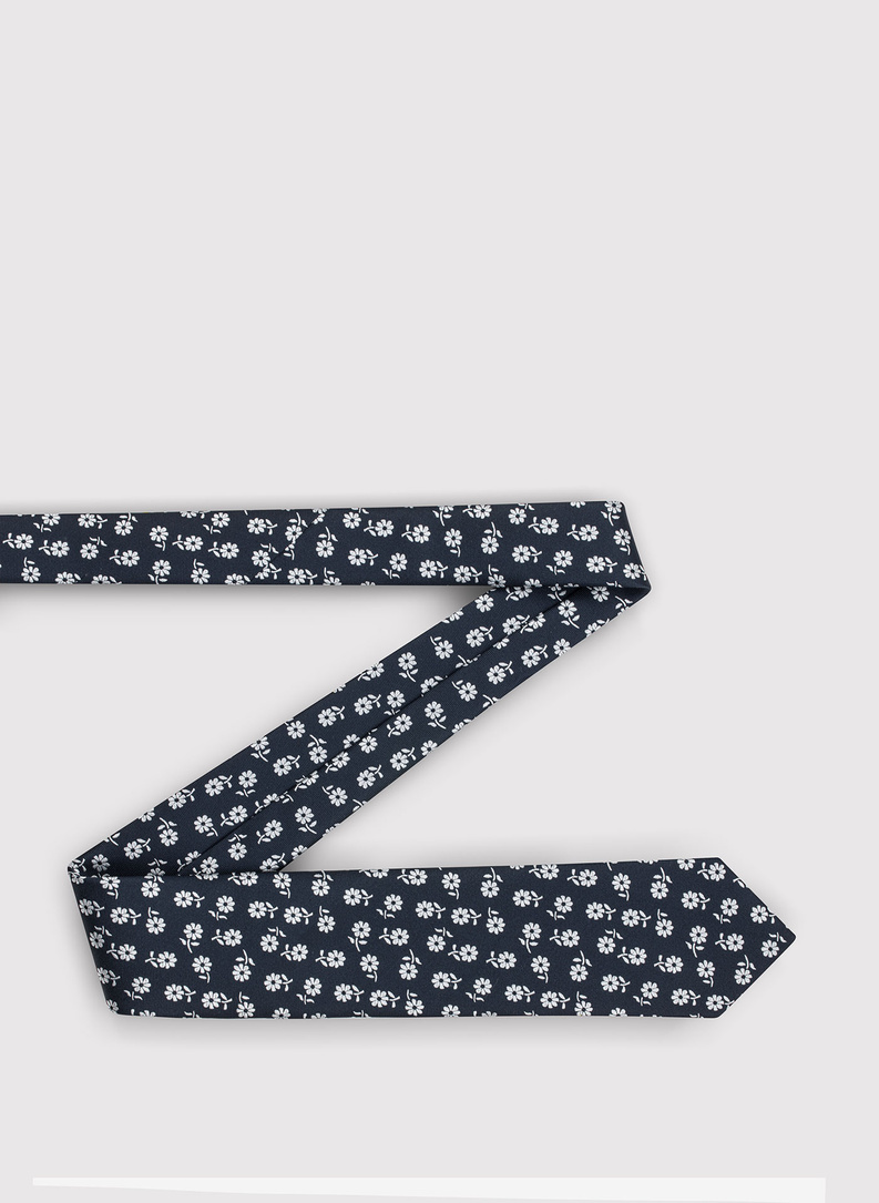 Tamsiai mėlynas kaklaraištis sidabrinėmis gėlėmis