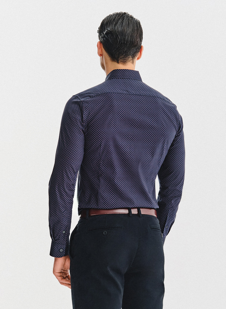 Tamsiai mėlyni gėlėti marškiniai