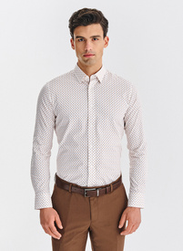 Balti marškiniai su gėlių raštu