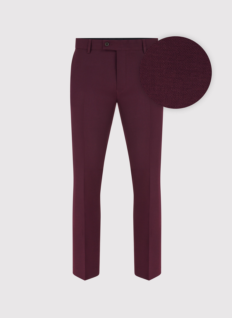 Tamsiai raudonas vyriškas kostiumas