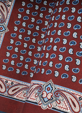 Dvipusė vyriška kišeninė nosinaitė peislio raštu