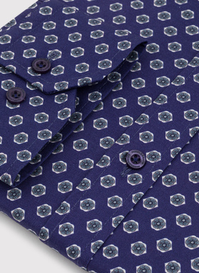 Tamsiai mėlyni vyriški marškiniai gėlytėmis