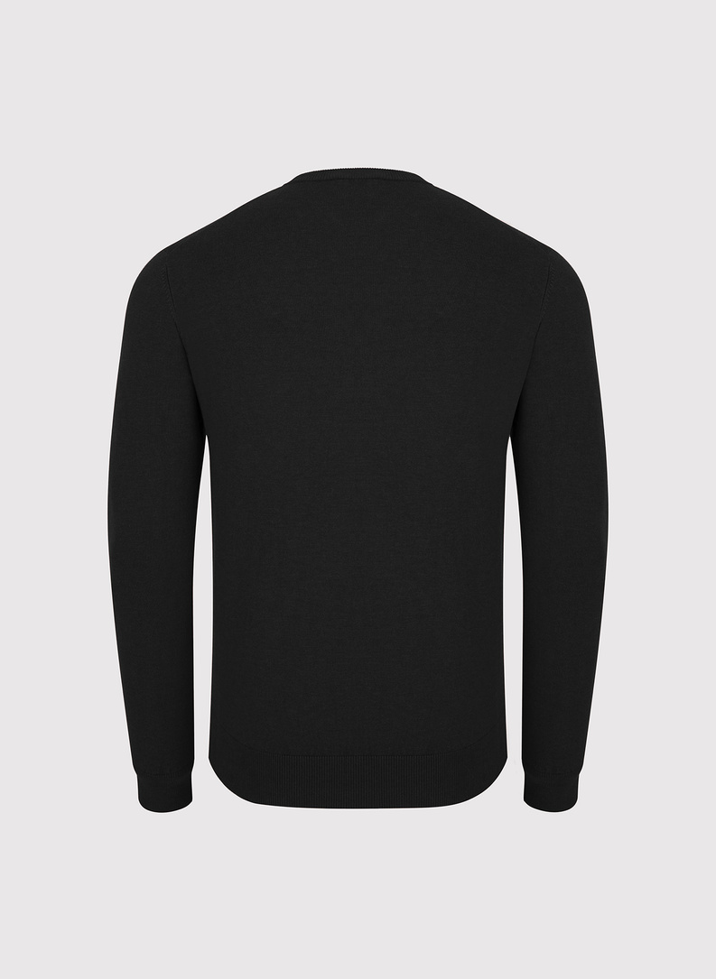 Juodas vyriškas megztinis