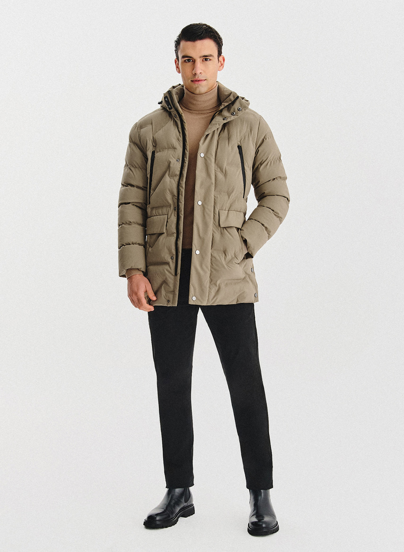 Smėlinė žieminė vyriška striukė