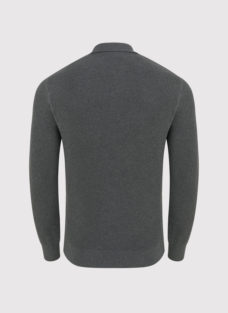 Pilkas vyriškas megztinis su apykakle