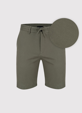 Žali vyriški šortai be raštų