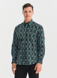 Juodi marškiniai turkio gėlėmis