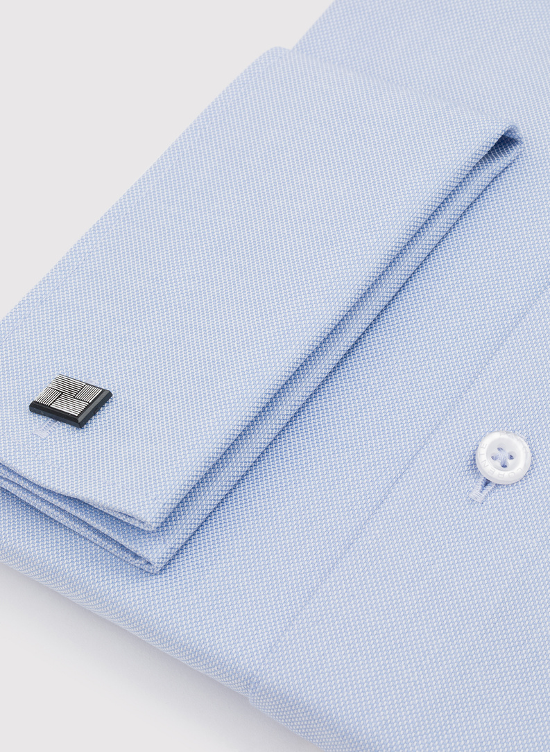 Mėlyni medvilniniai sąsagomis sagstomi vyriški marškiniai