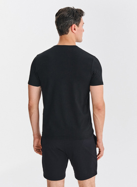 Dvejų juodos spalvos vyriškų T marškinėlių pakuotė