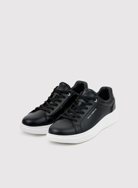 Juodi vyriški sportbačiai su PL logotipu