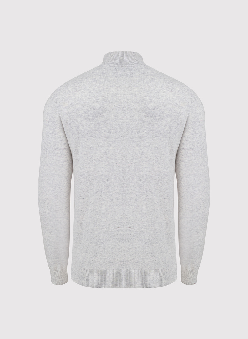 Šviesiai pilkas sagstomas megztinis su kišenėmis