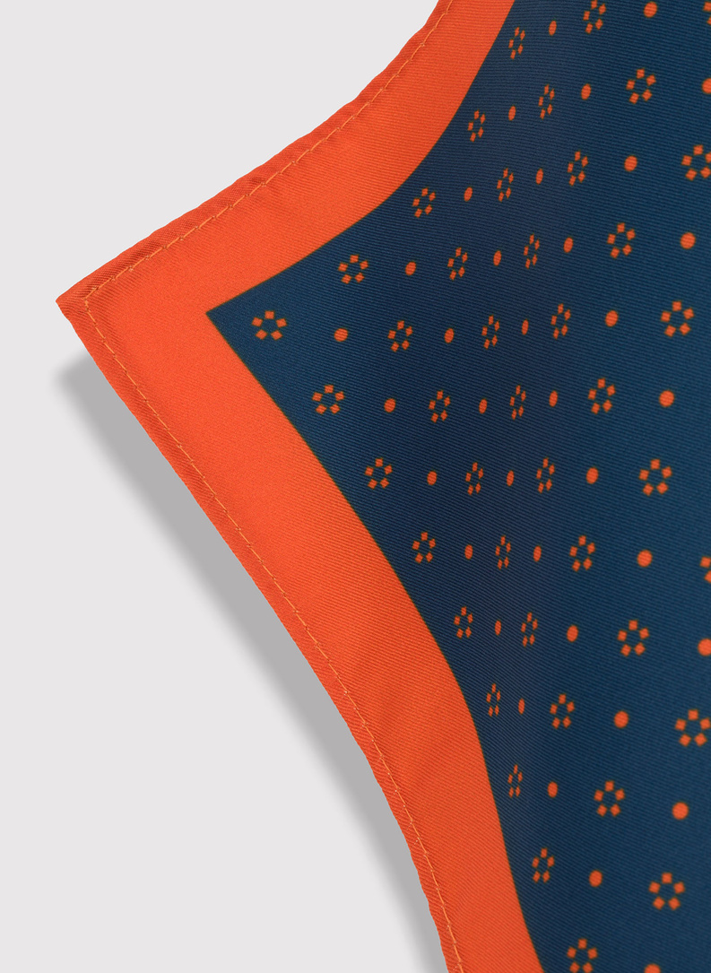 Tamsiai mėlyna oranžinė raštuota kišeninė nosinaitė