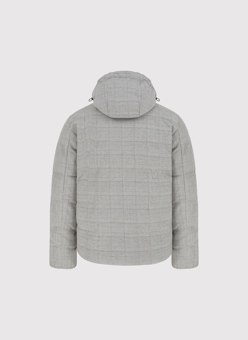 Pilka languota striukė su nusegamu gobtuvu