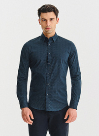 Tamsiai mėlyni marškiniai geometriniu raštu