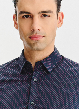 Tamsiai mėlyni gėlėti marškiniai