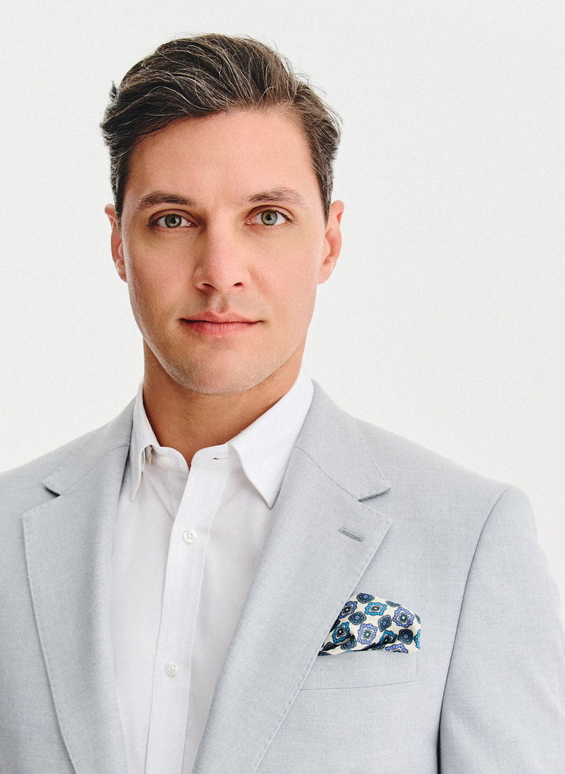 Pilkas vyriškas švarkas