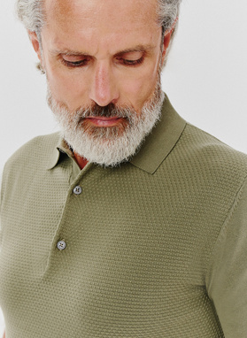 Vaflinio pynimo žali polo T marškinėliai