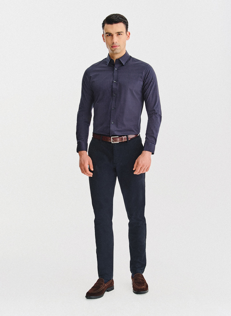 Tamsiai mėlyni gėlėti marškiniai