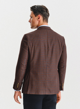 Rudas švarkas smulkiais langeliais