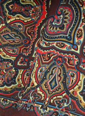 Dvipusė vyriška kišeninė nosinaitė peislio raštu