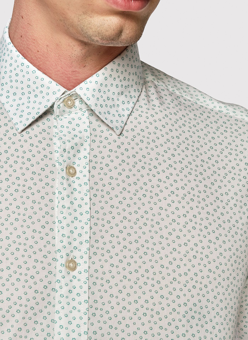 Balti vyriški marškiniai žaliu mikroraštu