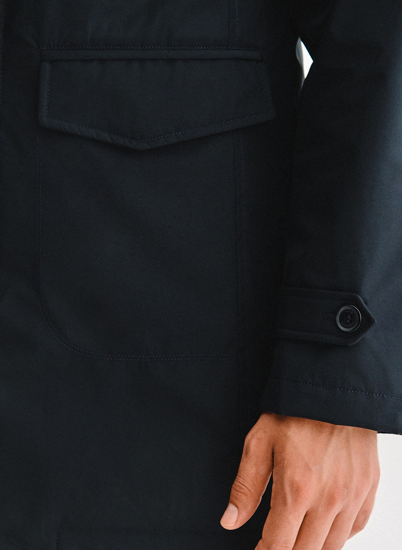 Tamsiai mėlynas vyriškas lietpaltis