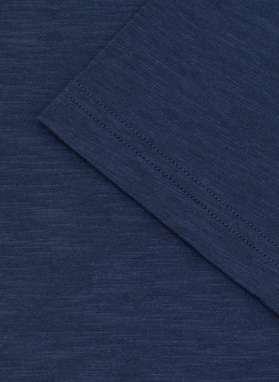 Tamsiai mėlyni medvilniniai polo marškinėliai