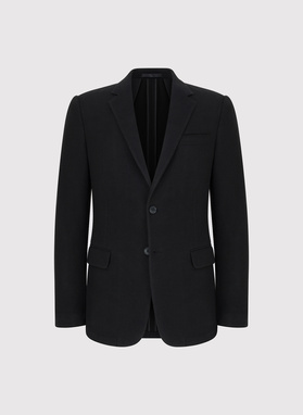 Juodas trikotažinis švarkas