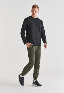 JUODAS BLUZONAS M21WF-2B-001-C