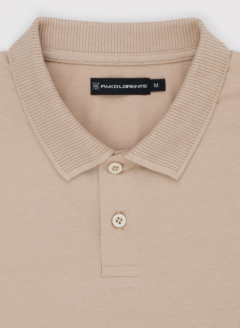 Smėlio spalvos medvilniniai polo T marškinėliai be raštų