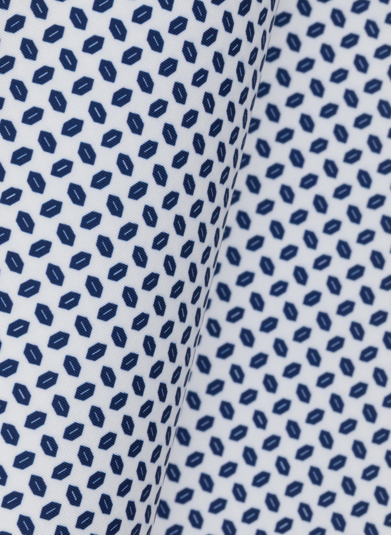 Balta raštuota kišeninė nosinaitė