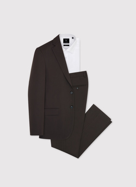 Tamsiai rudas vyriškas kostiumas