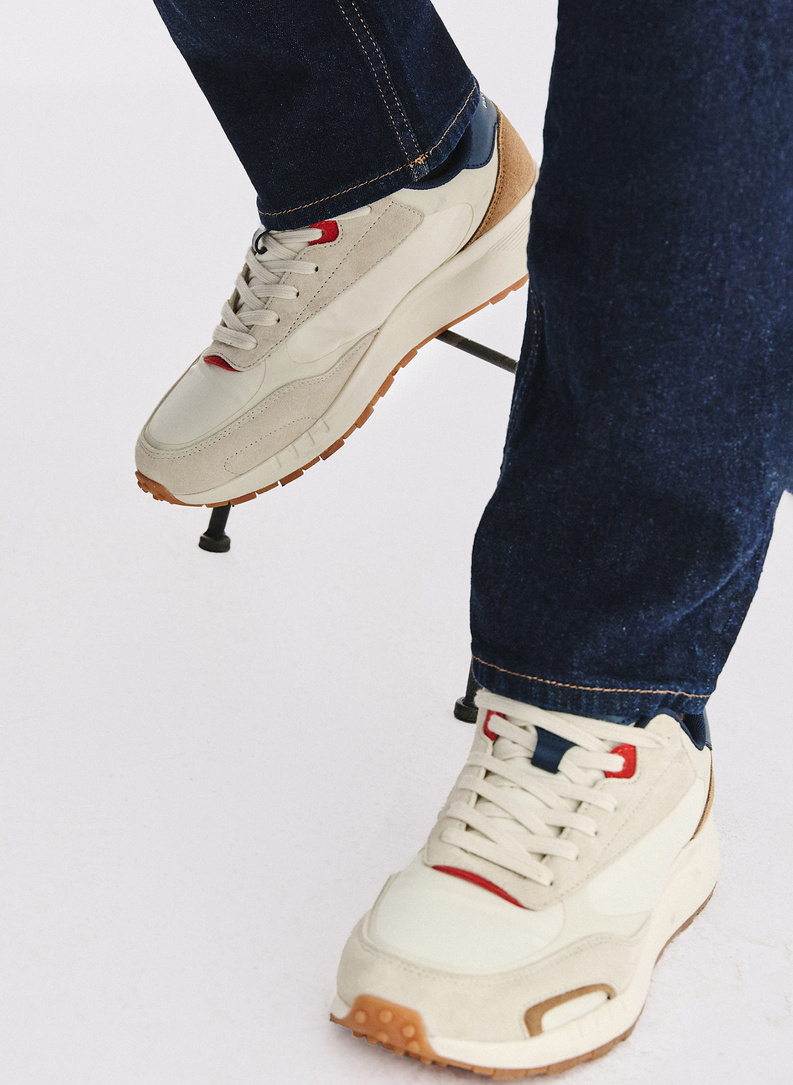 Smėliniai vyriški sportbačiai