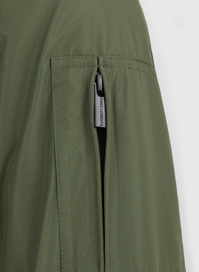 Žieminė žalios spalvos striukė su gobtuvu