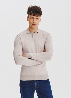 Smėlinės spalvos polo megztinis
