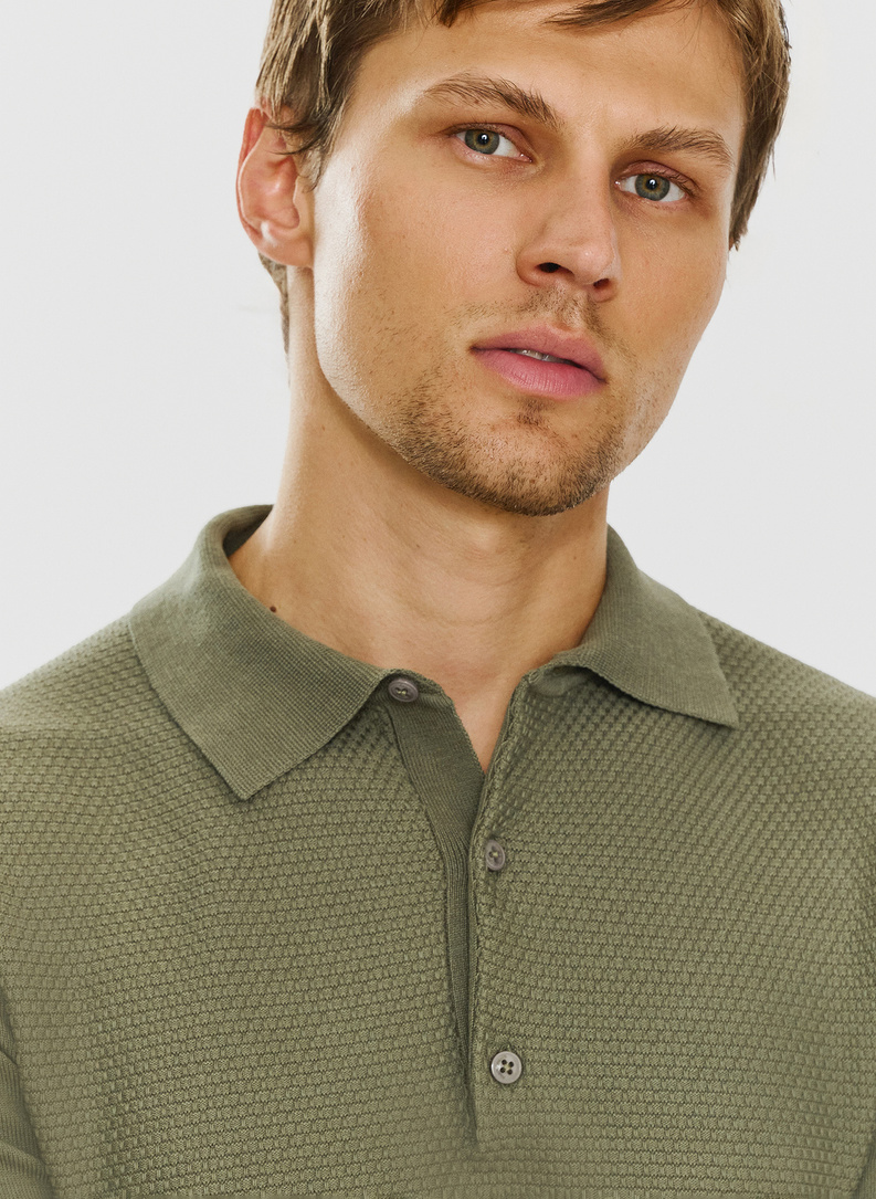 Vaflinio pynimo žali polo T marškinėliai