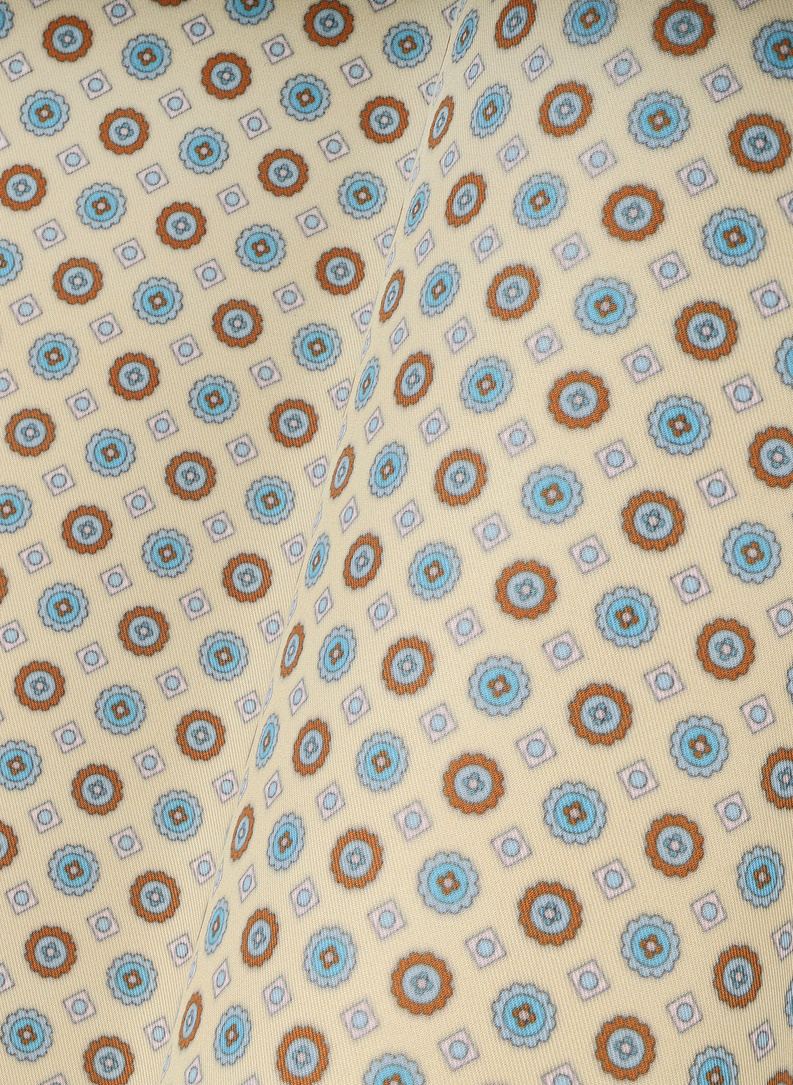 Smėlinė kišeninė nosinaitė spalvotu mikroraštu