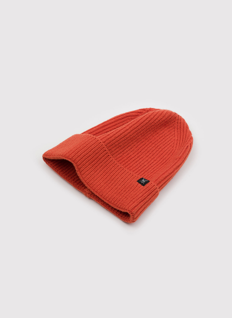 Oranžinės spalvos medvilninė kepurė