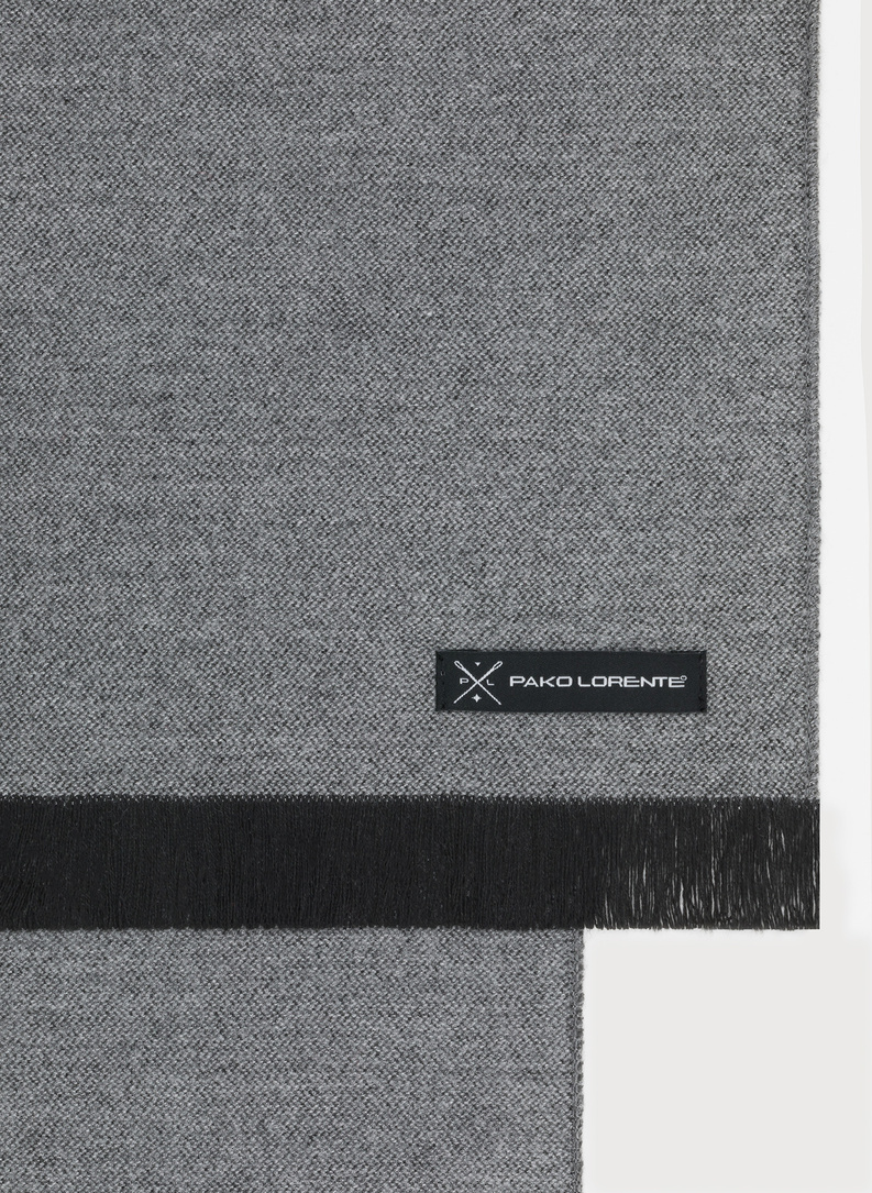 Pilkas šalikas su viskoze