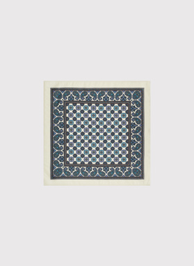 Smėlinė kišeninė nosinaitė geometriniu raštu