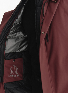 Tamsiai raudona pūkinė striukė