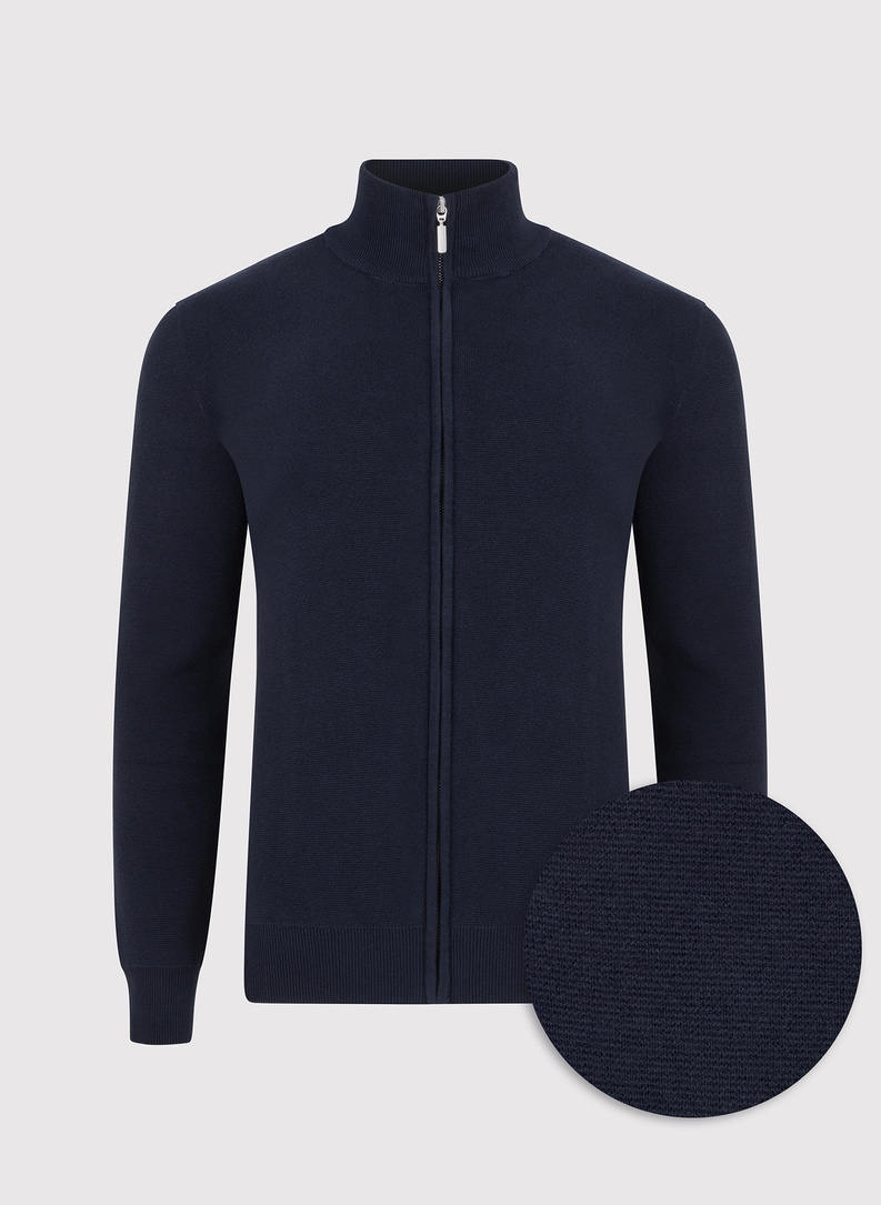 Tamsiai mėlynos spalvos sagstomas vyriškas megztinis