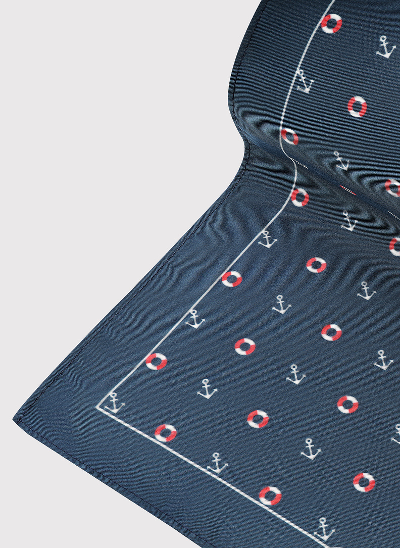 Tamsiai mėlyna raštuota kišeninė nosinaitė