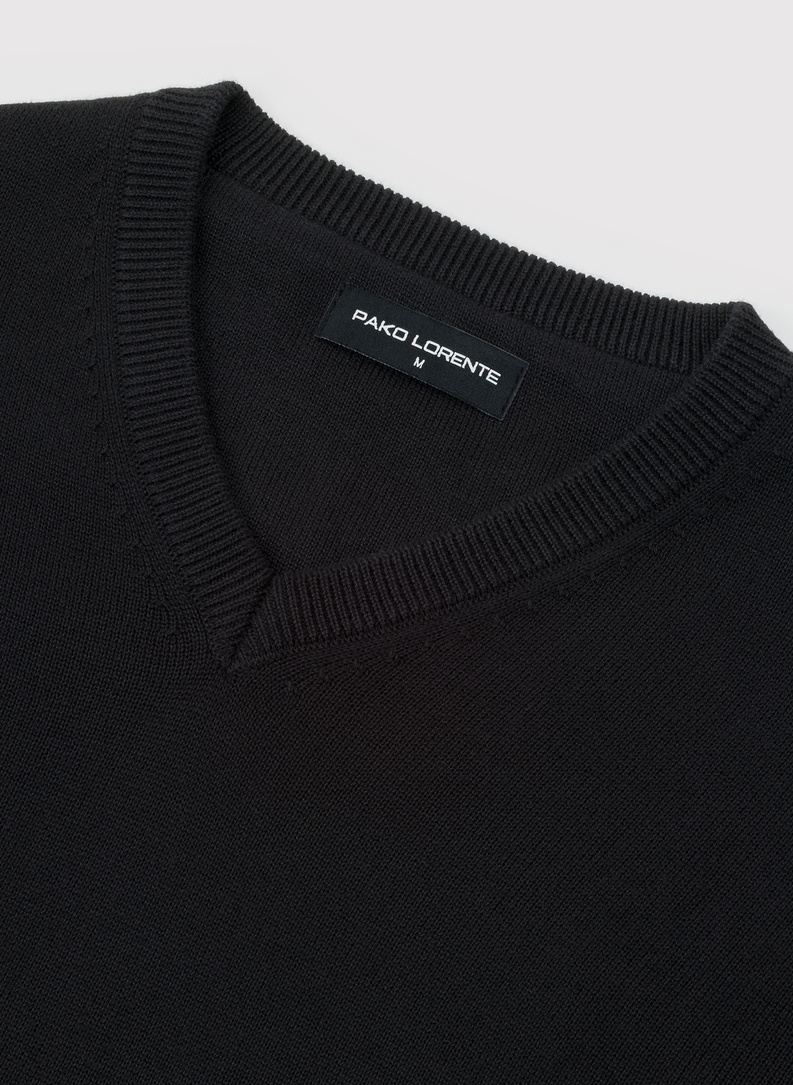 Vyriškas megztinis V apykakle