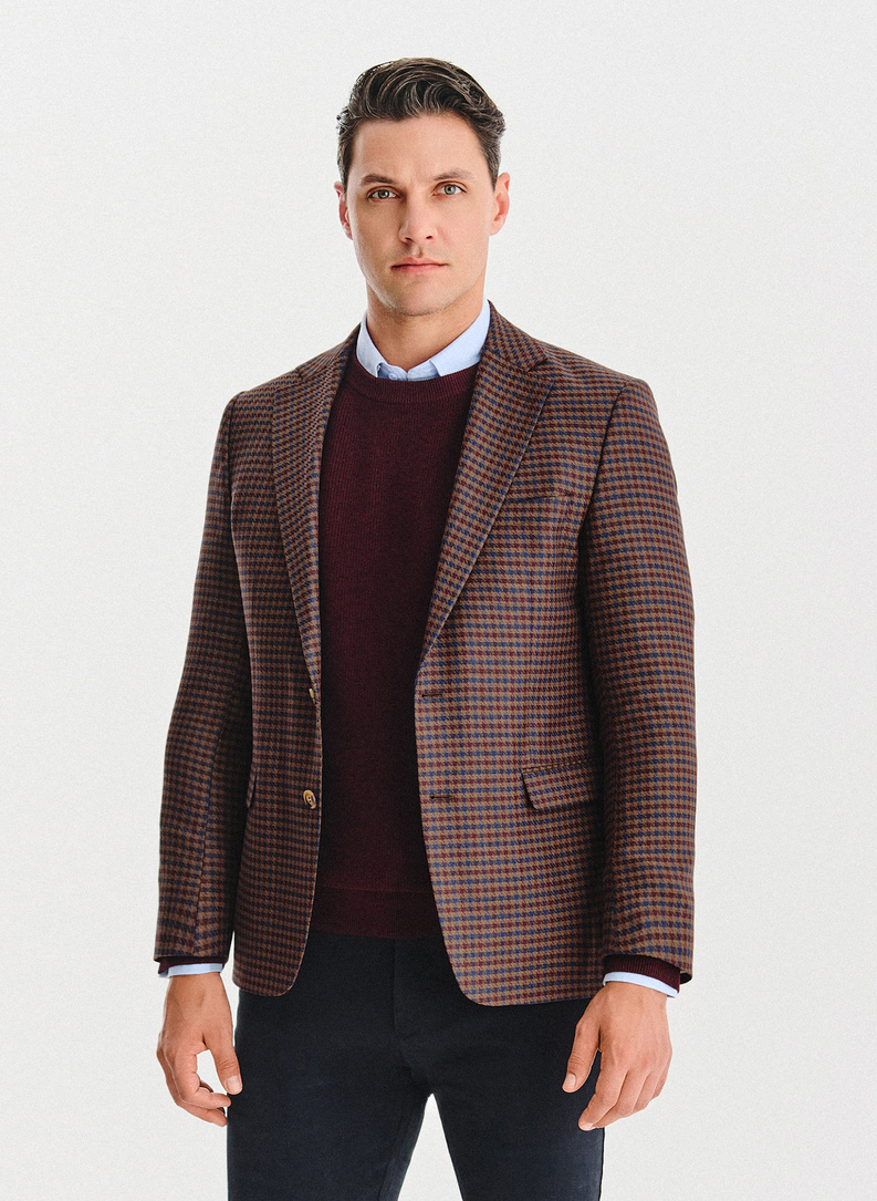 Rudas švarkas smulkiais langeliais