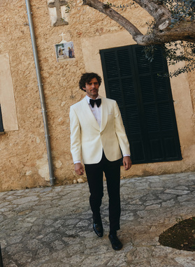 Šviesios smėlio spalvos smokingo švarkas