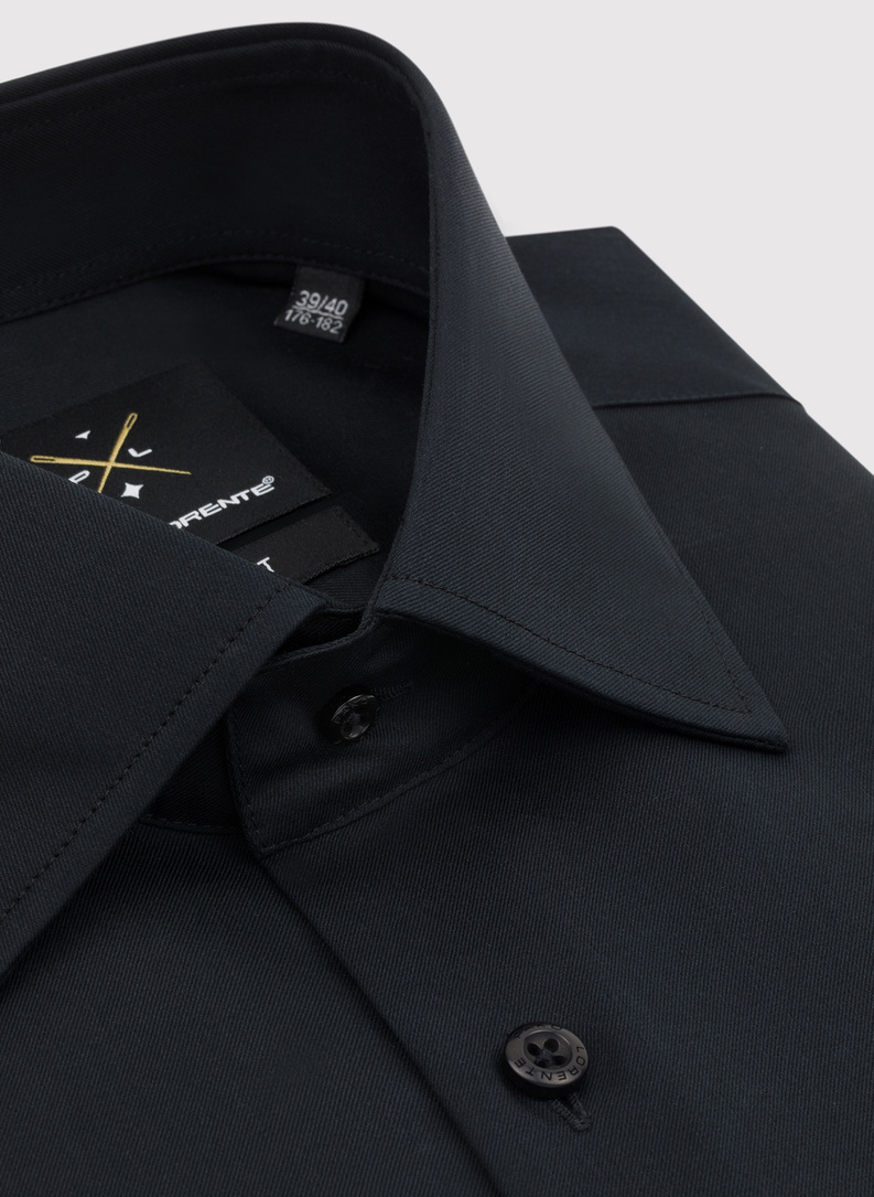 Medvilniniai juodi vyriški marškiniai