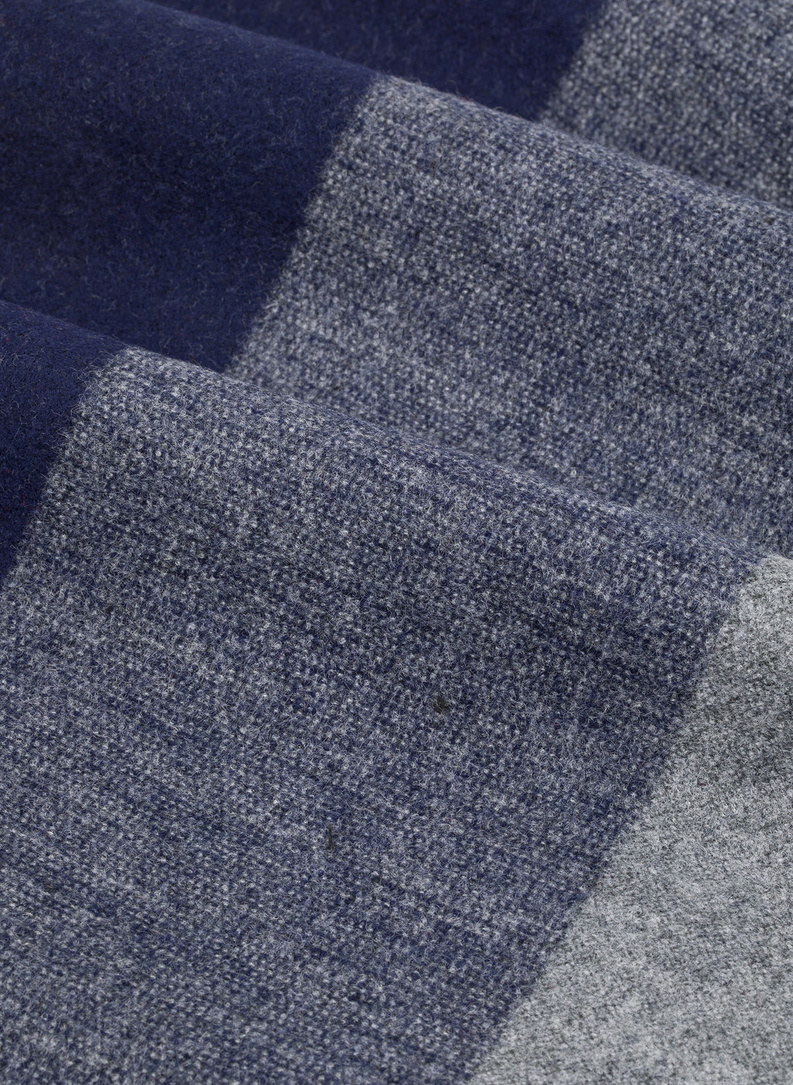 Tamsiai mėlynai pilkas dryžuotas vyriškas šalikas