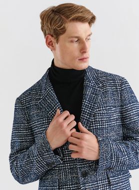 Tamsiai mėlynas languotas vyriškas lietpaltis